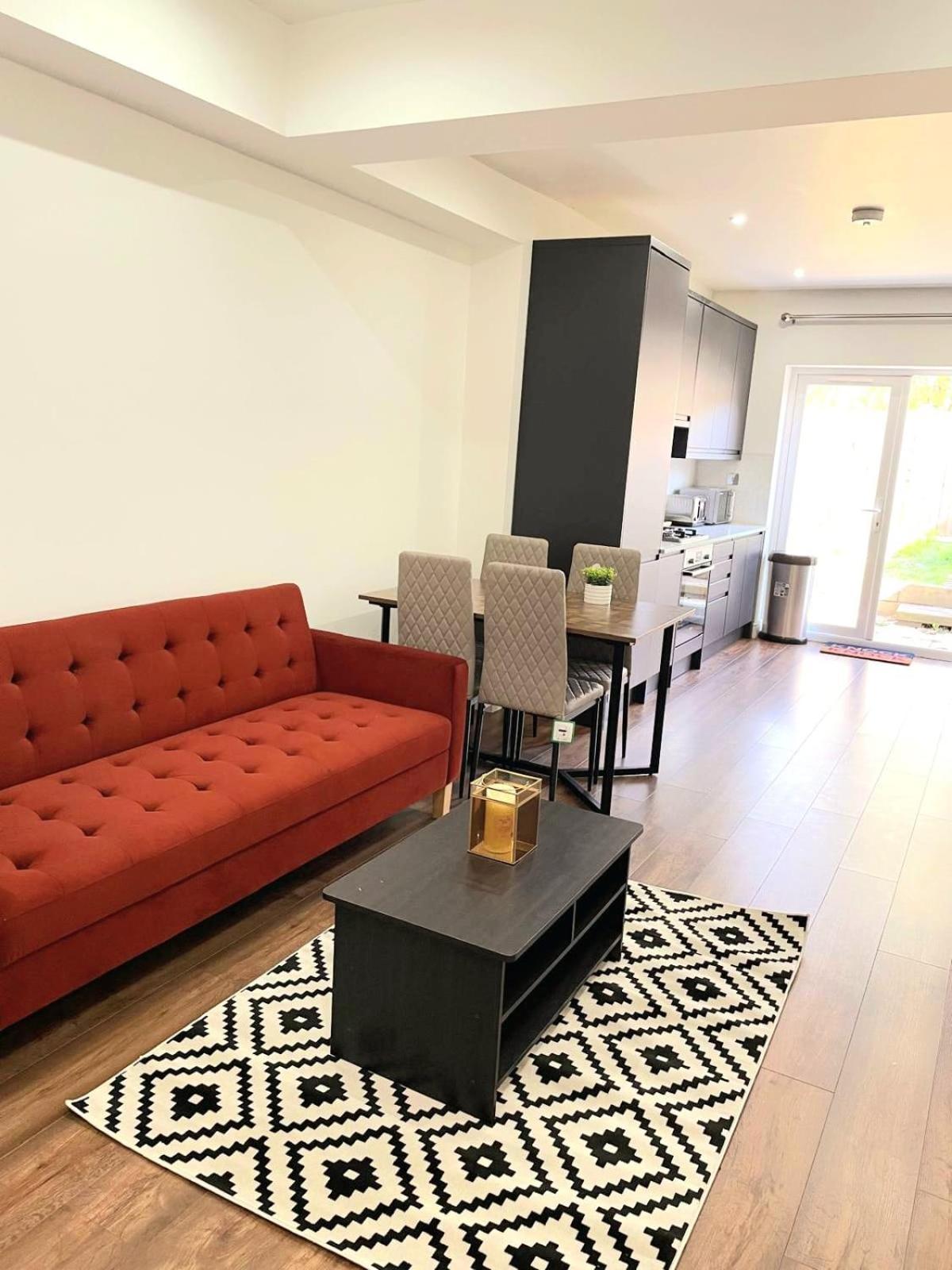 Spacious 3 Bed Flat Belvedere Dartford Екстериор снимка