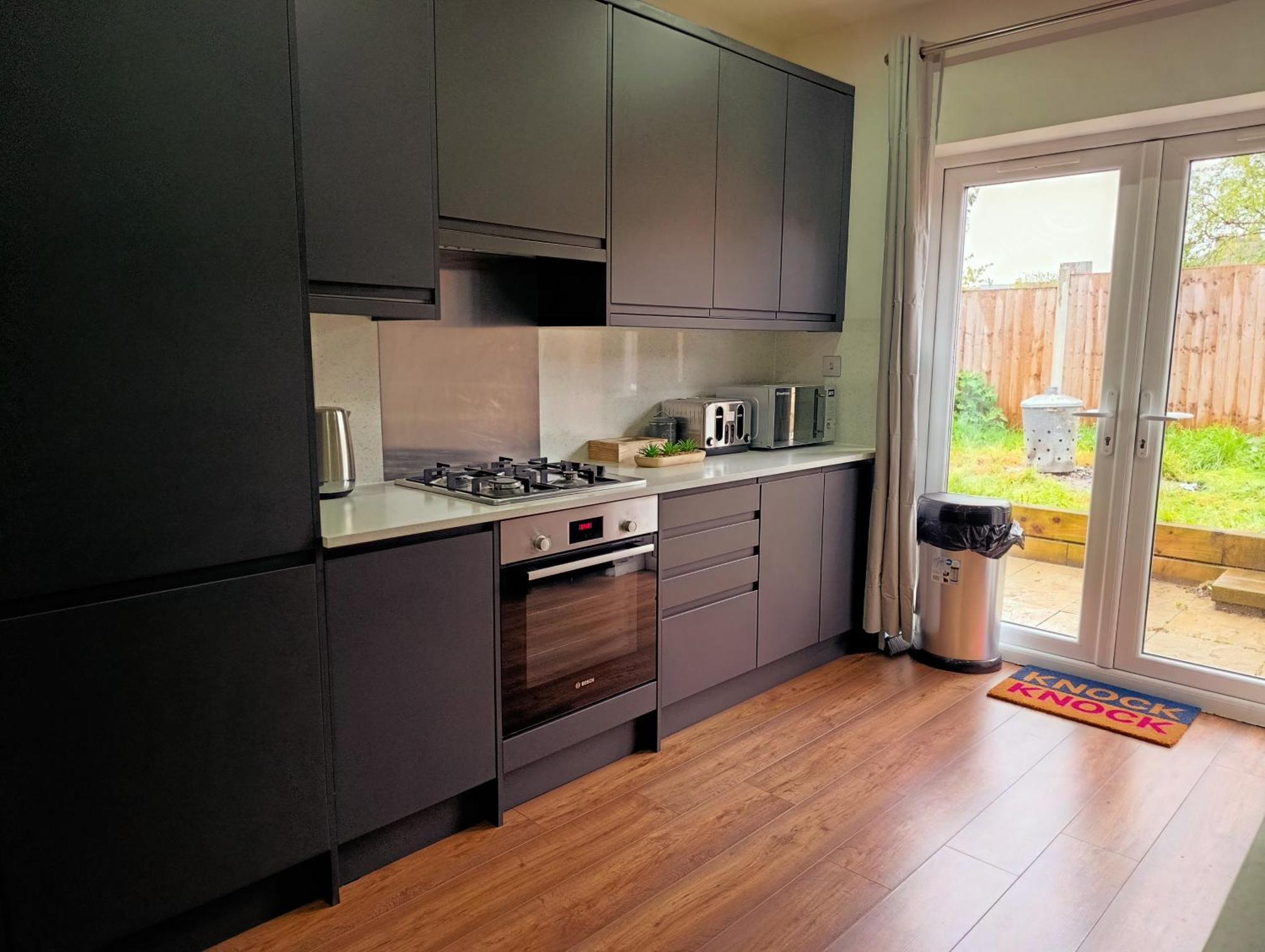 Spacious 3 Bed Flat Belvedere Dartford Екстериор снимка