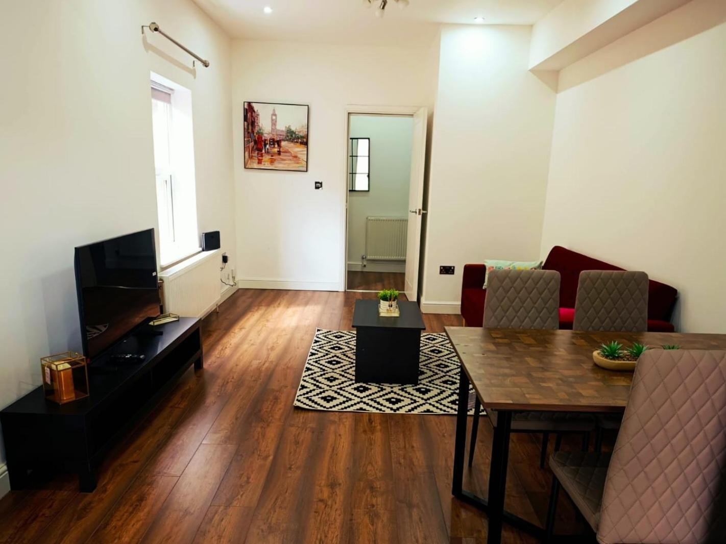 Spacious 3 Bed Flat Belvedere Dartford Екстериор снимка