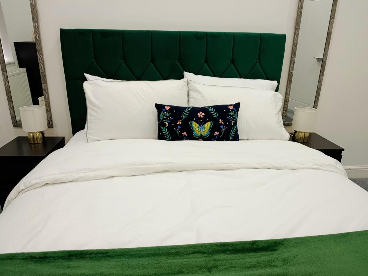 Spacious 3 Bed Flat Belvedere Dartford Екстериор снимка