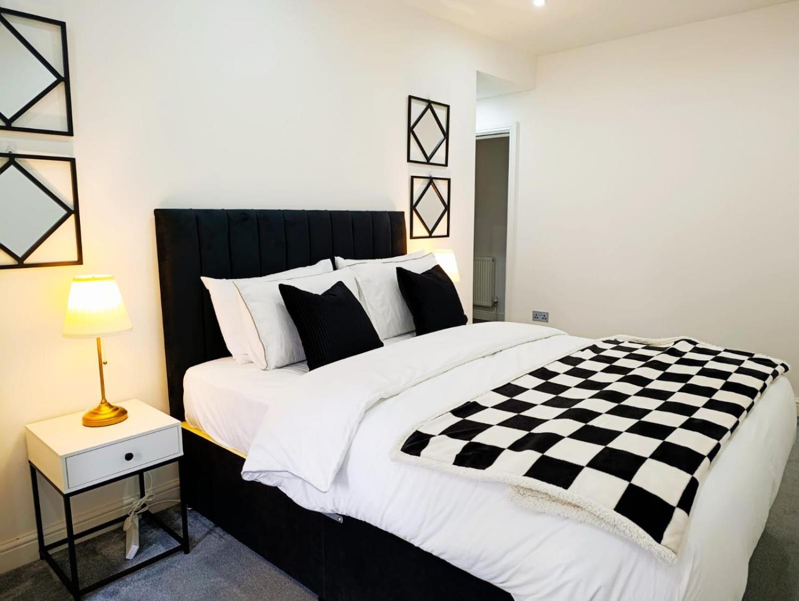 Spacious 3 Bed Flat Belvedere Dartford Екстериор снимка