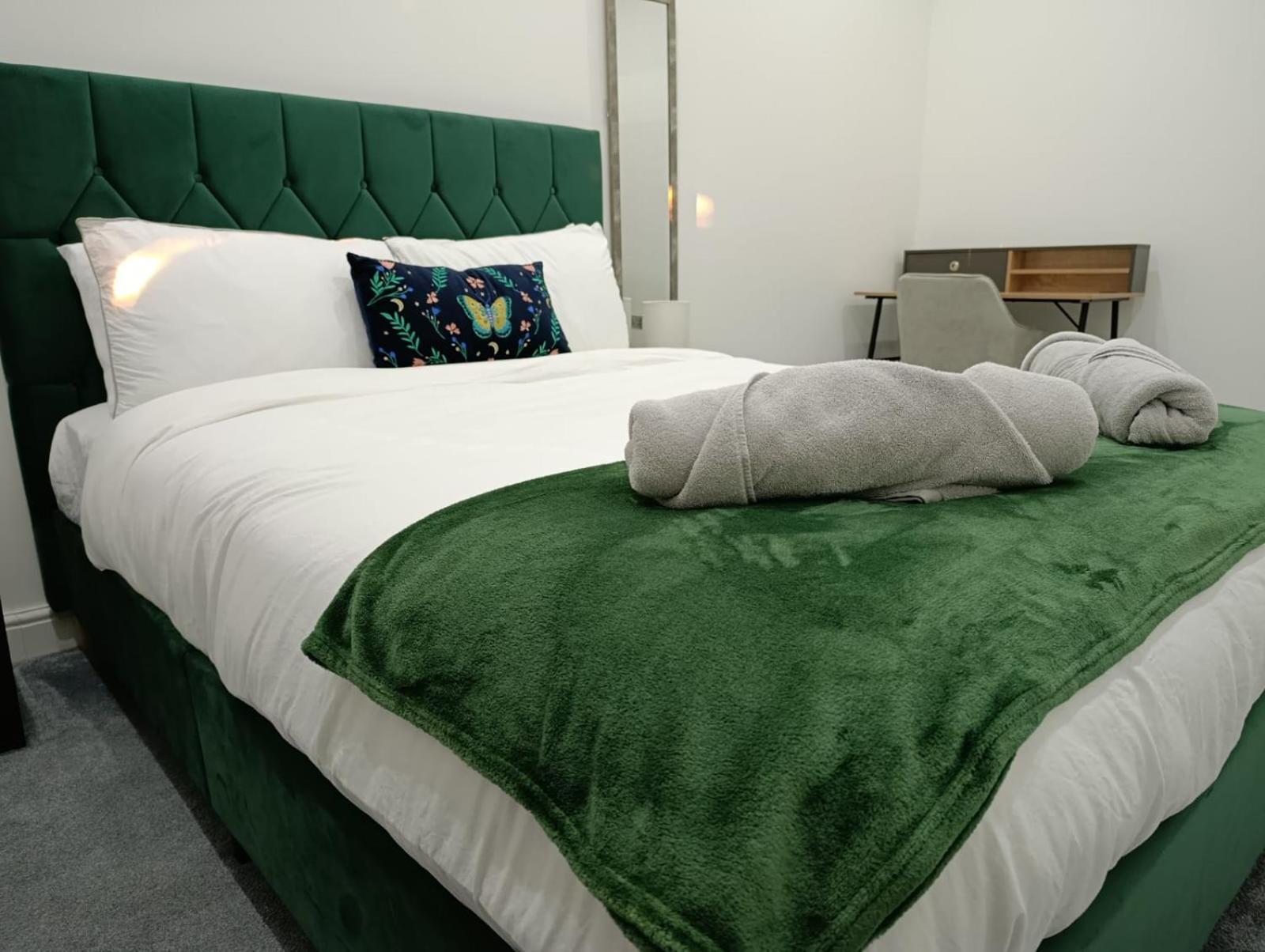 Spacious 3 Bed Flat Belvedere Dartford Екстериор снимка